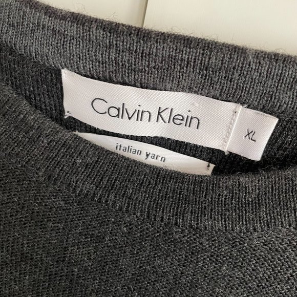 Calvin Klein Men's XL Italian yarn sweater - Picture 4 of 4